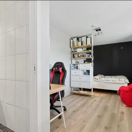Moderne Med Havutsikt 5 Min Fra Krs Sentrum Med 4 Soverom Κρίστιανσαντ