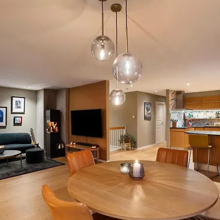 Moderne Med Havutsikt 5 Min Fra Krs Sentrum Med 4 Soverom